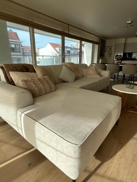 Spacious And Modern 3 Bedroom Near The Sea Oostende
