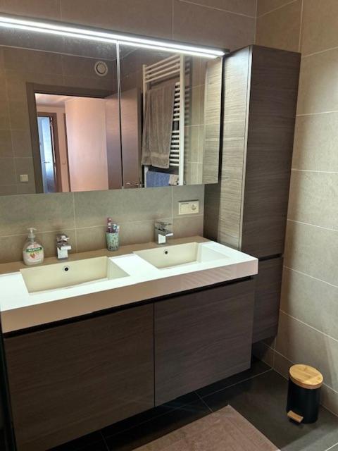 Spacious And Modern 3 Bedroom Near The Sea Ostende